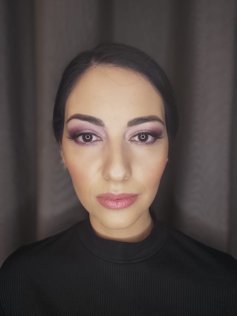 Evi Kinoli: Make Up Artist - Image 3